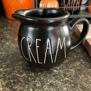 RAE DUNN Black cream!